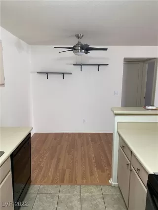 Photo #1: 2393477 Listing 