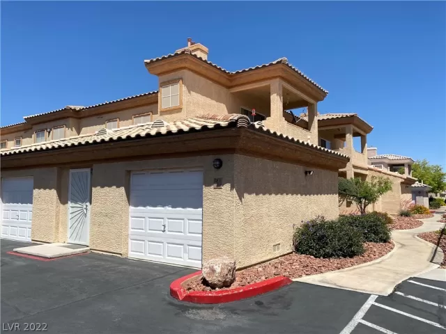 MLS: 2393478 Condo For Sale