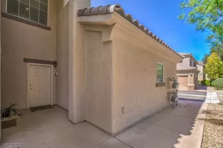 Photo #6: 2393485 Listing 