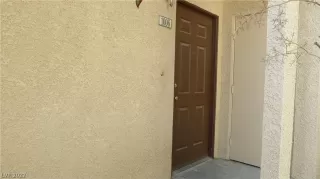 Photo #2: 2393498 Listing