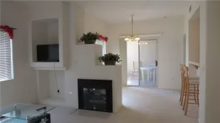 Photo #6: 2393498 Listing