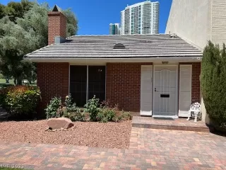 Photo #1: 2393519 Listing 
