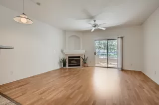 Photo #2: 2393523 Listing