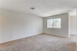 Photo #3: 2393545 Listing