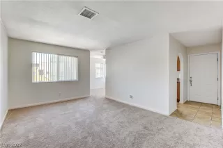 Photo #4: 2393545 Listing