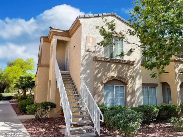 MLS: 2393576 Condo For Sale