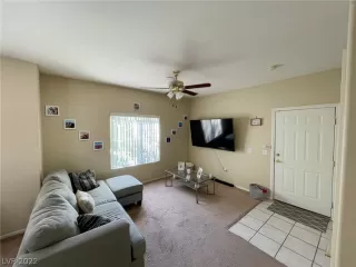 Photo #2: 2393576 Listing 