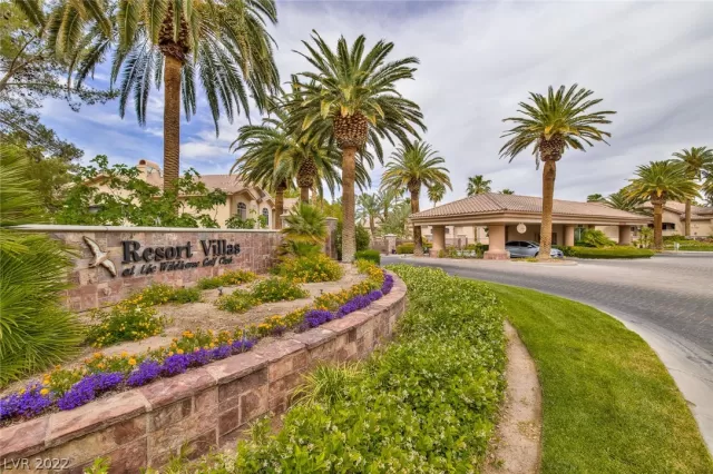 MLS: 2393588 Condo For Sale