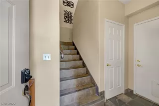 Photo #2: 2393588 Listing