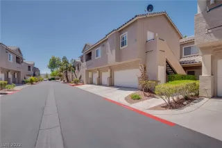 Photo #1: 2393615 Listing 