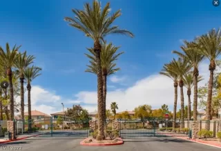 Photo #2: 2393615 Listing 