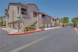 Photo #3: 2393615 Listing 