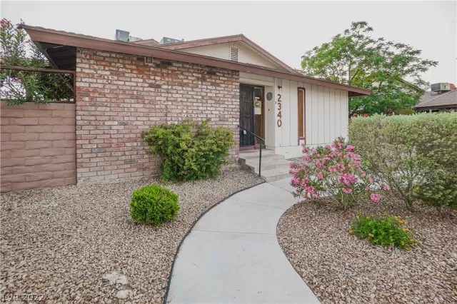 MLS: 2393651 Condo For Sale