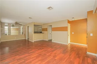 Photo #2: 2393651 Listing 