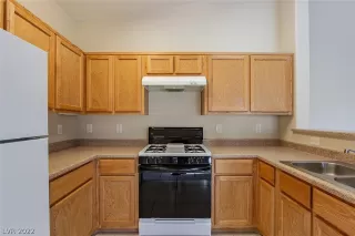 Photo #1: 2393667 Listing