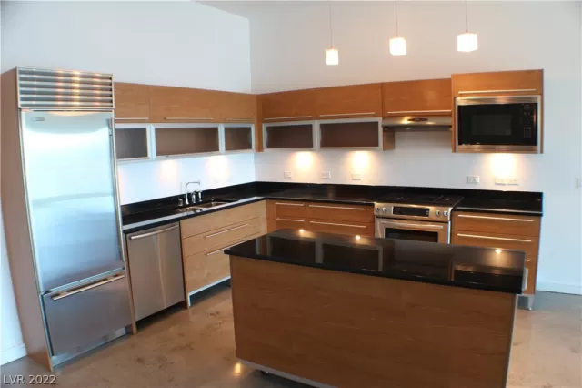 MLS: 2393772 Condo For Sale