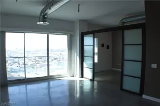 Photo #4: 2393772 Listing 