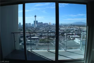 Photo #5: 2393772 Listing 