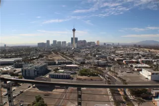 Photo #6: 2393772 Listing 