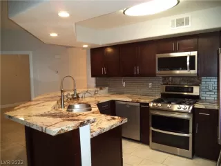 Photo #5: 2393774 Listing 