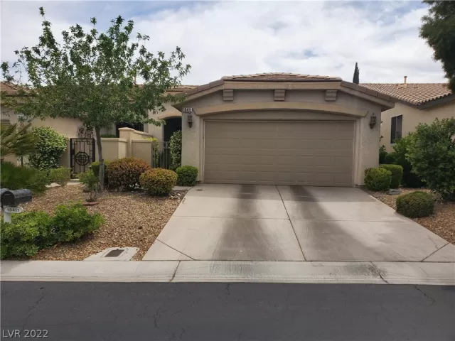 MLS: 2393802 Condo For Sale