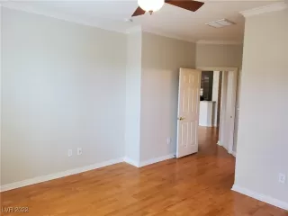 Photo #6: 2393802 Listing 