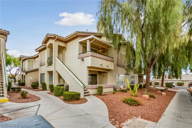 MLS: 2393820 Condo For Sale