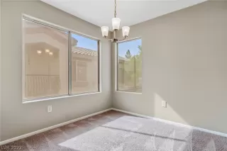 Photo #6: 2393820 Listing