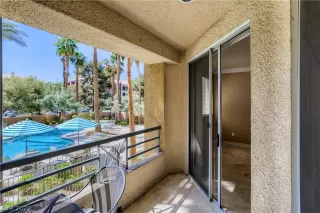 Photo #2: 2393863 Listing