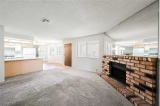 Photo #2: 2393909 Listing