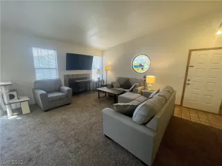 Photo #3: 2393934 Listing