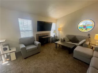 Photo #4: 2393934 Listing