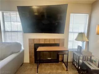 Photo #5: 2393934 Listing