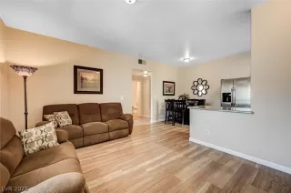 Photo #1: 2393950 Listing