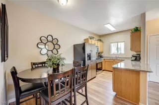 Photo #2: 2393950 Listing