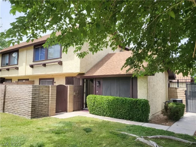 MLS: 2393957 Condo For Sale