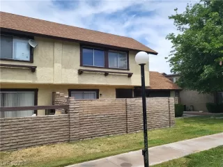 Photo #1: 2393957 Listing 