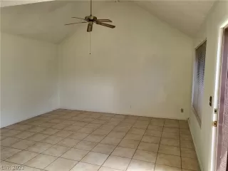 Photo #3: 2393957 Listing 