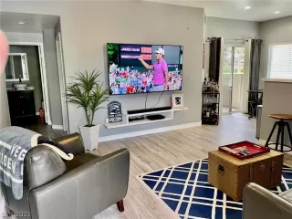 Photo #1: 2393970 Listing