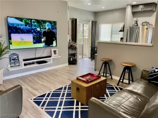 Photo #2: 2393970 Listing