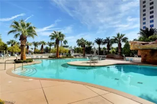 Photo #1: 2393971 Listing 