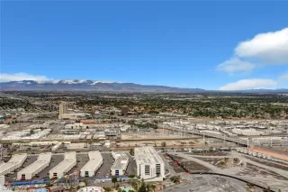 Photo #1: 2393979 Listing