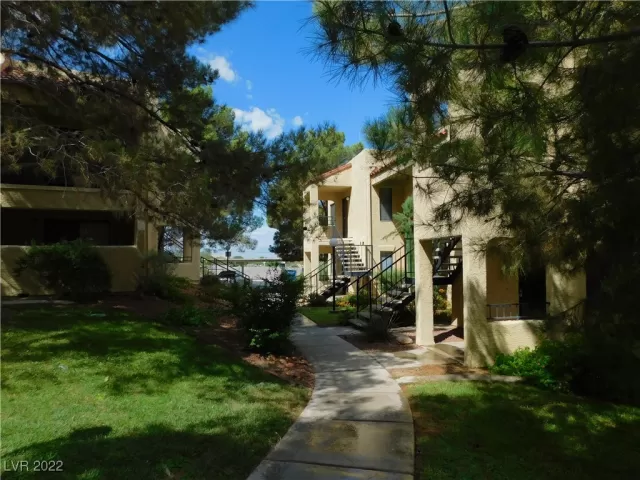 MLS: 2393981 Condo For Sale