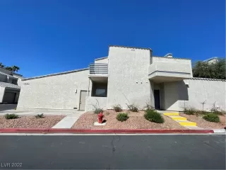 Photo #2: 2393998 Listing 