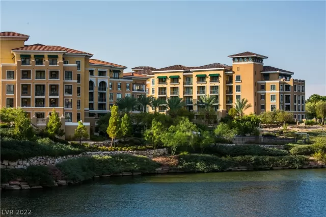 MLS: 2394001 Condo For Sale