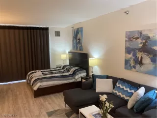 Photo #1: 2394001 Listing 