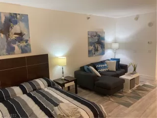 Photo #2: 2394001 Listing 