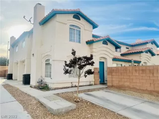 Photo #1: 2394004 Listing