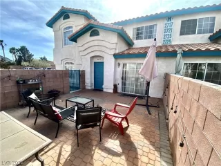 Photo #2: 2394004 Listing