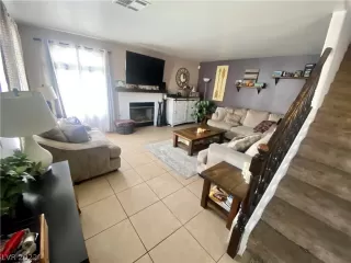 Photo #4: 2394004 Listing